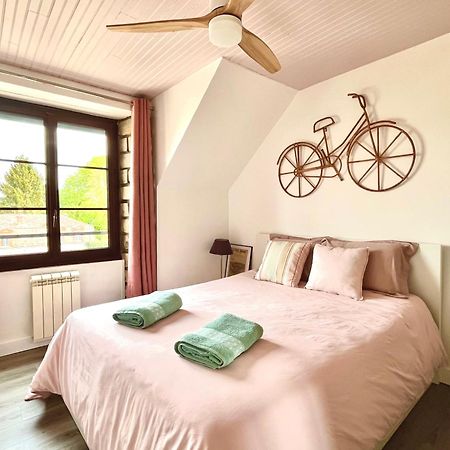 Appartement En Plein Centre Ville Milly-la-Foret Kültér fotó